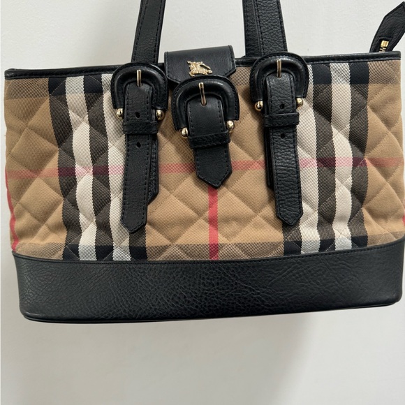 Burberry Bag - Picture 1 of 5